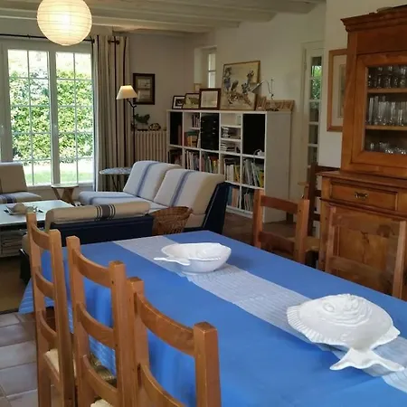 Hébergement de vacances La Kervillen // Et Maisons *